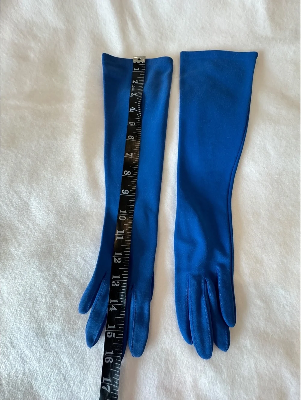 Vintage Ladies Opera Gloves in a Brilliant Blue size 6